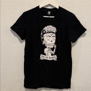 Black Graphic T-Shirt - Frida Kahlo